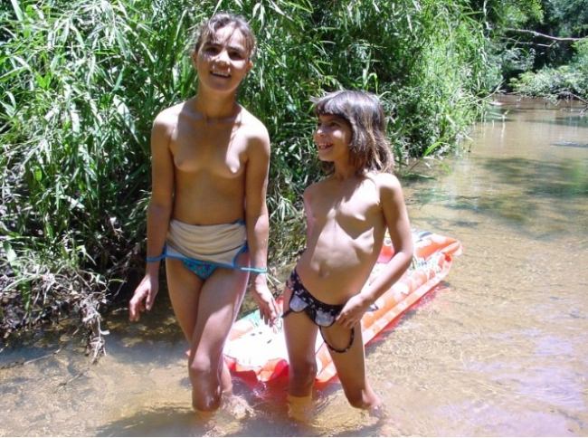 Retro family nudism