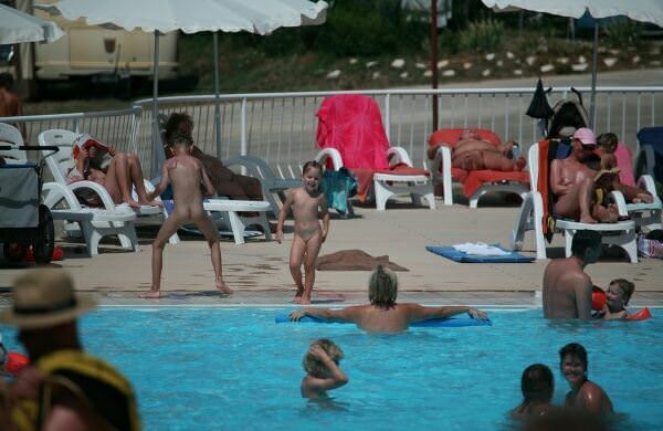 Purenudism - nudists of America in the pool